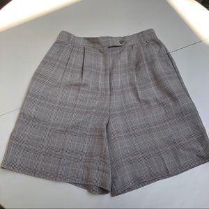 Plaid Izod Tan & Cream Pleated Shorts